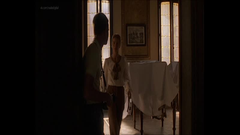 Monica guerritore nude fotografando patrizia (the dark side of love, 1985) / моника джерриторе фотографируя патрицию