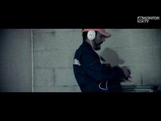 Spankers everyone's a dj