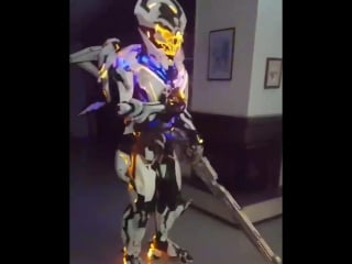 Chack out this insane suit from @sanghelios customs no capes!