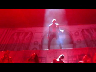 Chris brown carpe diem tour birthday cake