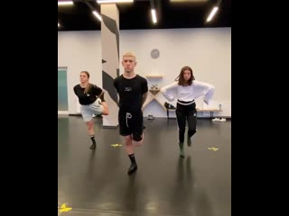 Даян, бухольц и ролик в "протанцах"