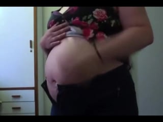 Chubby girl in tight jeans! more on