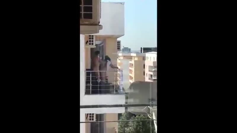 Balkonda kacamak 😅