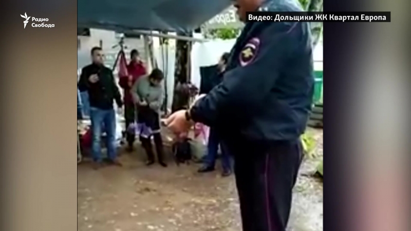 Полицейские снесли рим и барселону