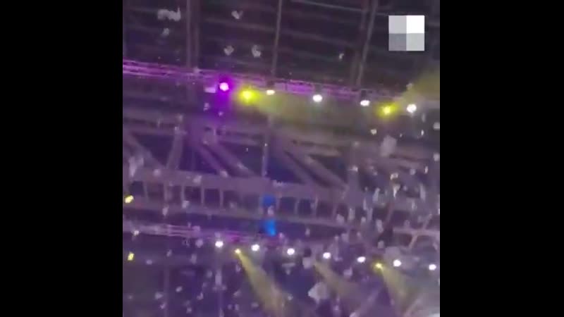 Миллиардер из магнитогорска игорь рыбаков разбросал 20 тысяч долларов