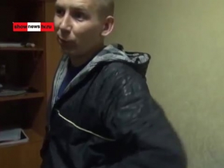 Барыга в полицейском кабинете сбрасывает молодые real video