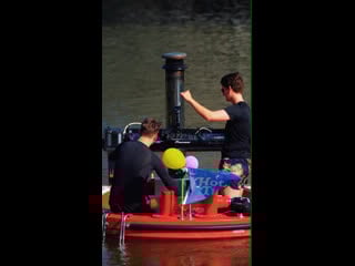 Mr belt & wezol dj set in a hottub boat [preview]