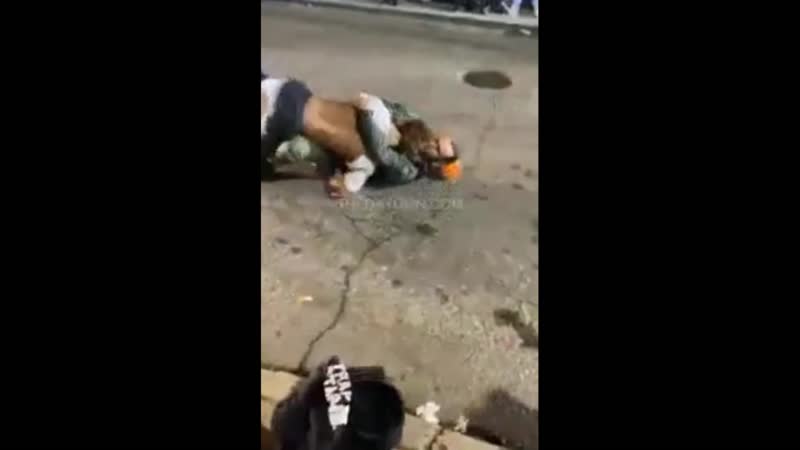 Коп, который просто разнял драку