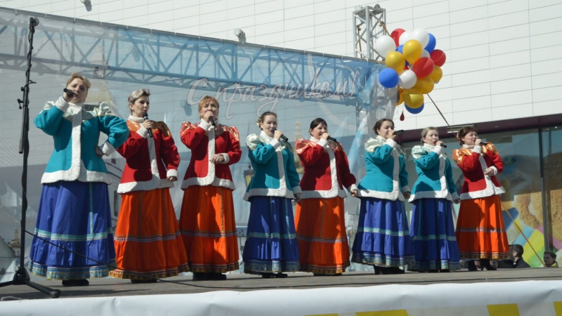 Ансамбль "вольница" поздравляет тоболяков с первомаем