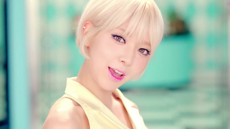 Aoa 단발머리 (short hair) m v