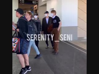 Fancam 181202 chen kai dohkyungsoo chanyeol sehun @ hawaii airport copyright se ( 720 x 720 ) mp4