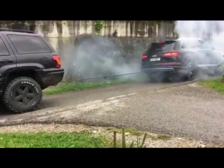 Jeep grand cherokee 4x4 против audi sq7 quattro