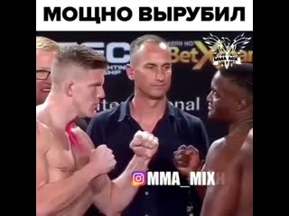 Шикарная нокаутирующая комбинация ibrfhyfz rjv,byfwbz