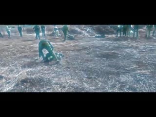 Keksa ayollarning tiz chokib, emish pornosi