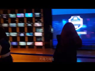 190307 @ itzy arrival for today’s mnet m! countdown at 6pm kst!