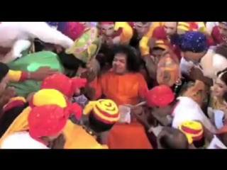 Видео sri sathya sai baba a beautiful video to start our day with joy, having bhagwan sri sathya sai baba darshans in prashant