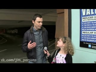 Jim parsons chats with princess of the press piper reese (русская озвучка)