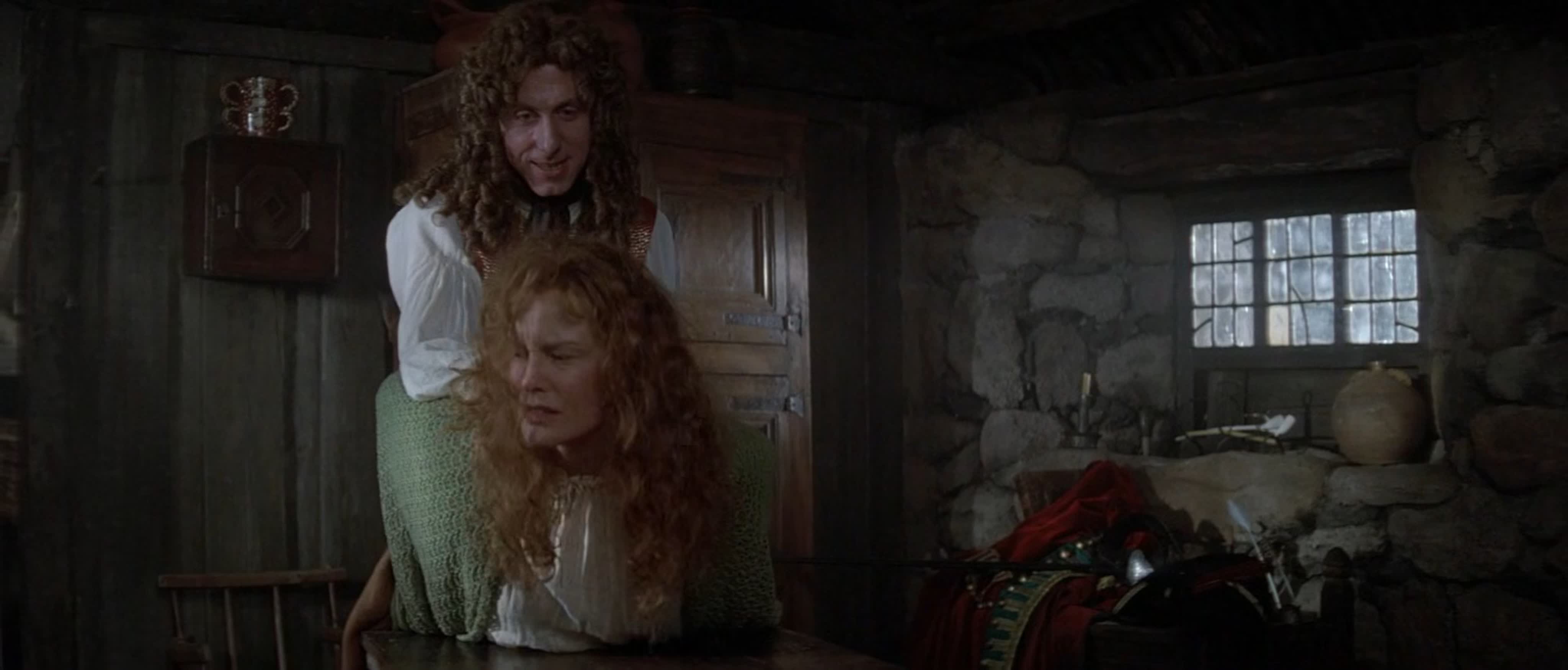 Ақша үшін қыздық порно Жыныс мүшесіне презерватив қойыңыз