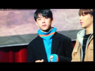 [fancam] [30 12 17] hands up фансайн в сувоне