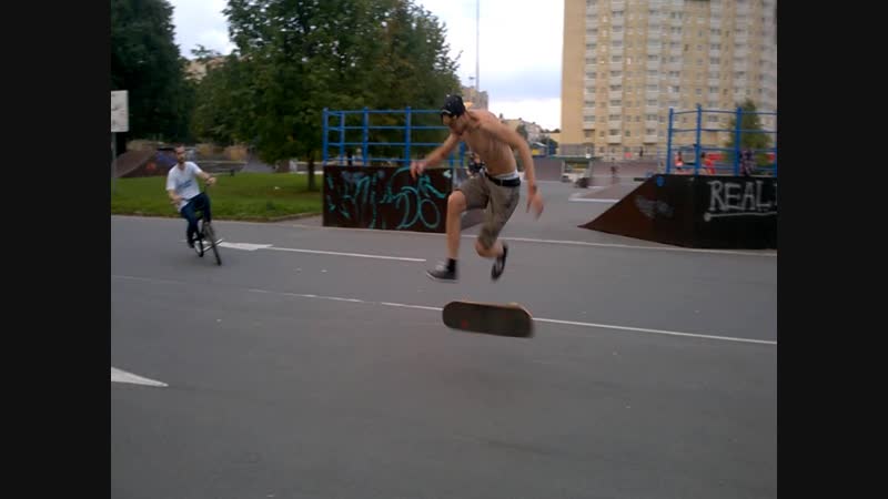 Dr7 fakie 360 flip
