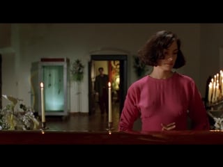 Фамке янссен (famke janssen) голая в фильме «повелитель иллюзий» (1995)