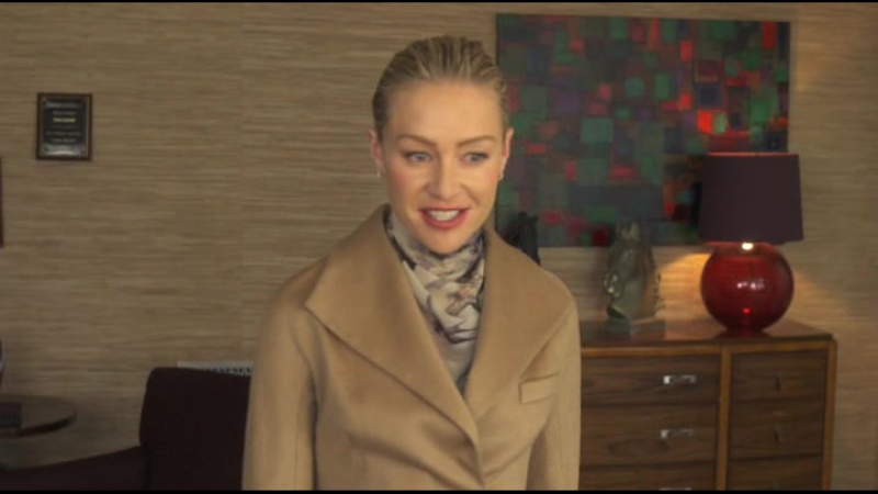 2x05 the great repression (сексуальные домогательства)