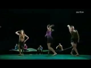 Stravinsky rite of spring young girl's dance (angelin preljocaj)