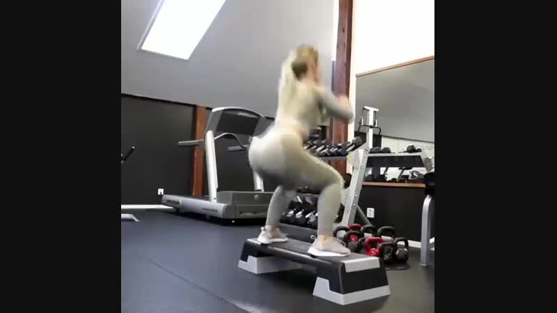 Прокачка попы со "ступенькой"