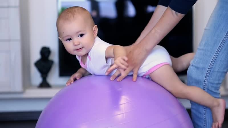 Гимнастика на фитболе