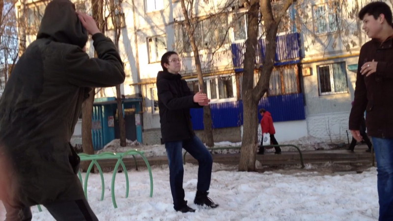 Одмен porn video – Одмен дерётся с петухами!треш!18+!порево!секс!жара!мортал комбат!у семёна дырень на куртке!и не только на куртке!