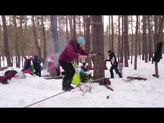 В лесу скучать некогда