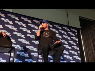 Stephen amell is porn to pick his man crush #hvff nynj