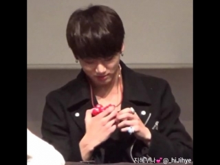 [fancam] 151219 jungkook @ apgujeong fansign