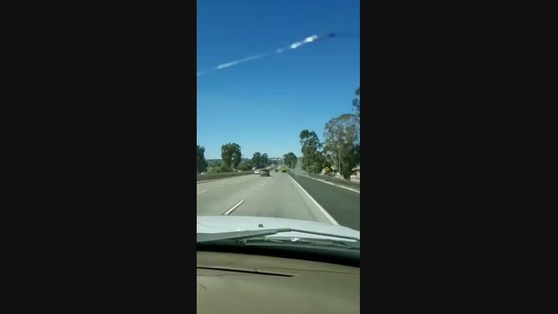 Экстренная посадка (vhs video)