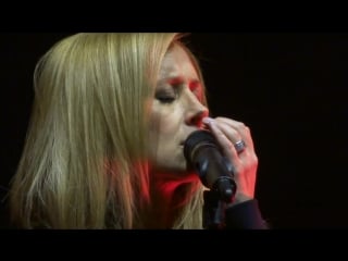 Lara fabian je suis malade (helsinki 24 04 2015)
