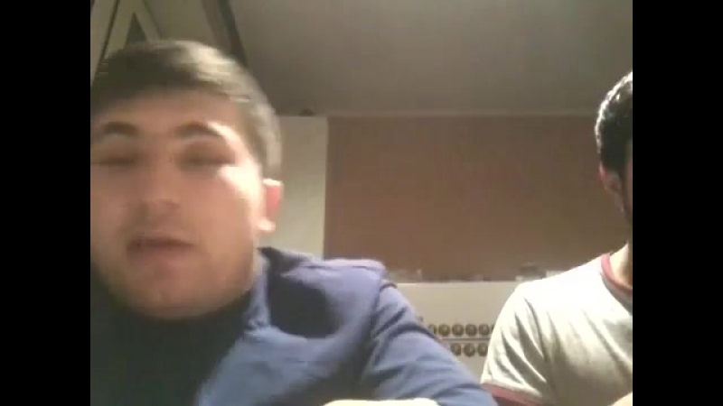 Таджик оскорбил чеченцев [однокаазцы]