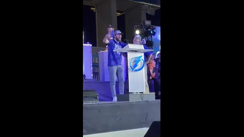 Кучеров напоил владельца «тампы» пивом