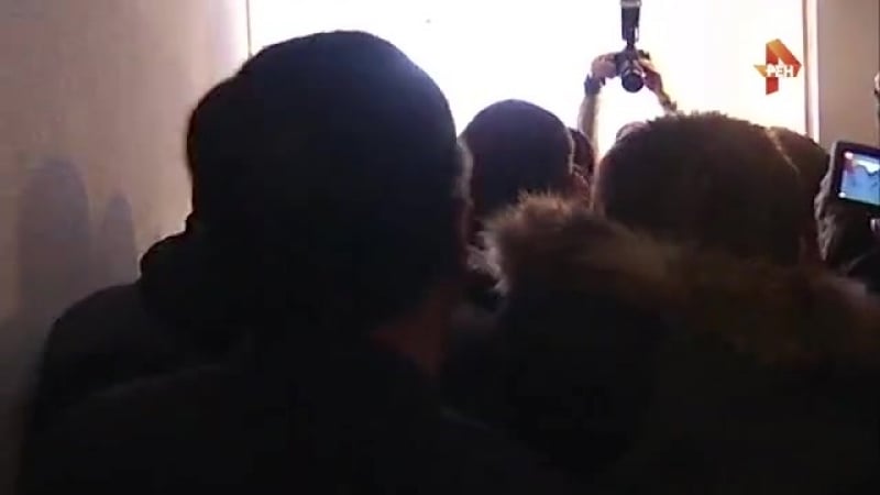 Общественники утверждают, что сторонники касьянова били их ногами