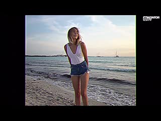 Tom novy feat bella vamos a la playa (official video)