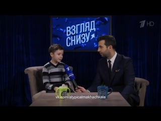 Зачем женщины надувают губы