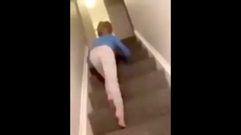 Опять гороха обожрался