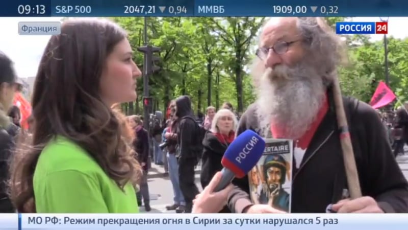 Трудовая реформа во франции заставила трудящихся взяться за булыжники