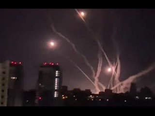 Зрк patriot уничтожил российскую ракету кинжал своим телом/пво украины снова показывает свою "мощь"