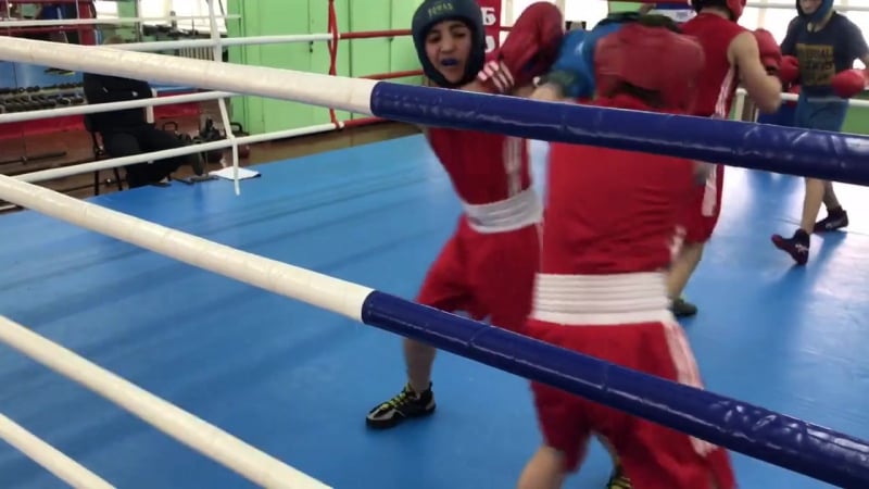 Спаринги в боксерском клубе,чкаловец"