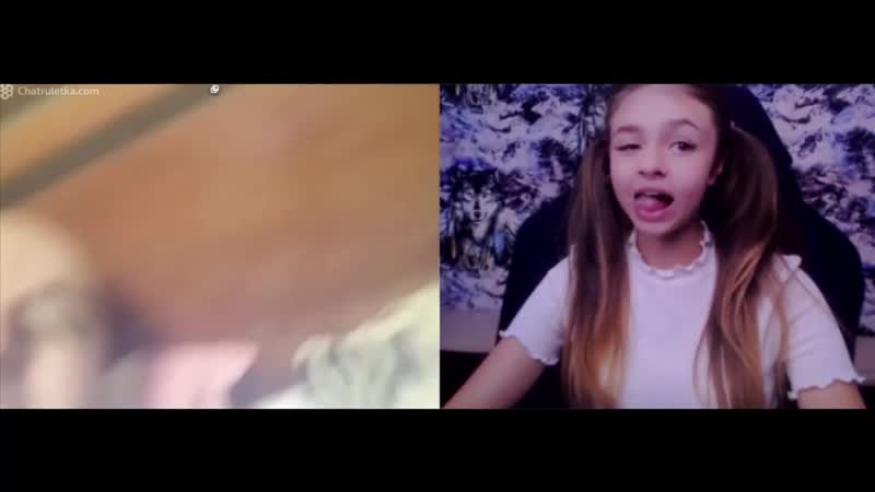 [mareasy] малышка с огромной грудью разводит дрочеров в чатрулетке