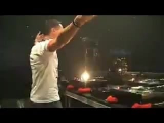 Dj tiesto traffic (in concert)