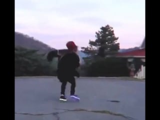 Улет танцует)