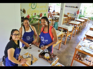 Thai cooking school vegan pad thai chiang mai, thailand march 29 2017