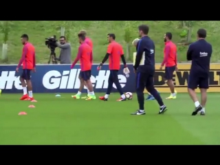 Leo messi's nutmeg vs masip in training earlier today