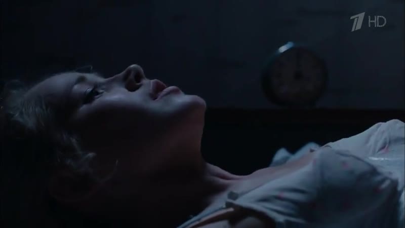 Постельная сцена с зоей бербер в фильме «фарца»